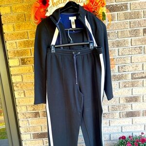 Liz Clairborne sweatsuit-top and matching bottom size XL